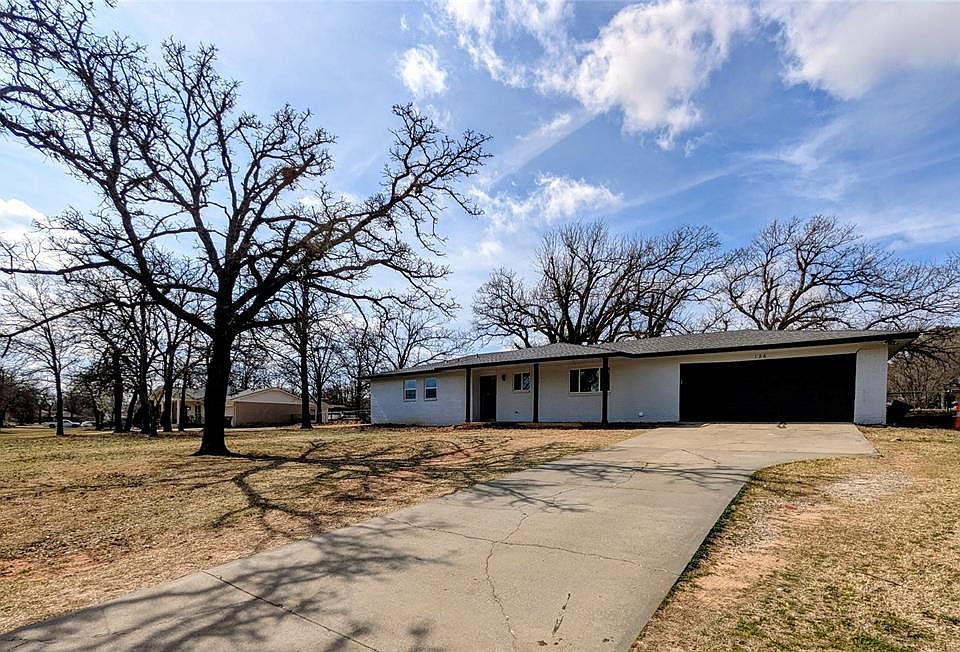 1st image of 126 Pickard Dr