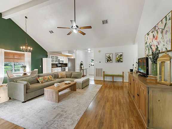 4th image of 7506 Ramblewood Dr