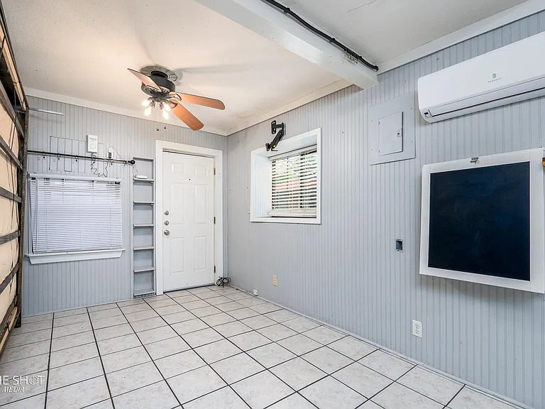 2023 S 5th St #F — Photo 15