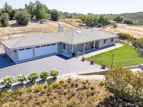 2nd image of 27611 Kiavo Dr