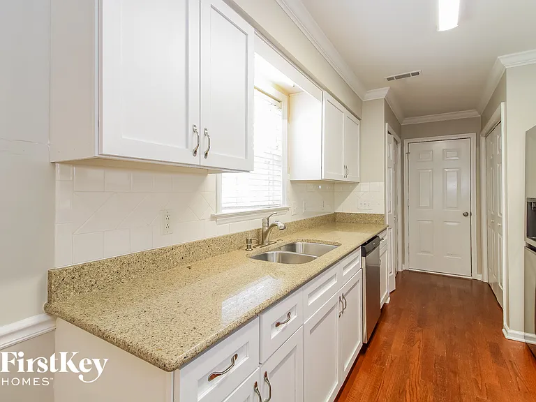 3802 Watercourse Ct — Photo 6