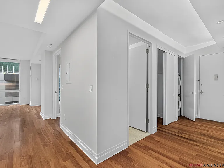 39 E 29th St #20C — Photo 11
