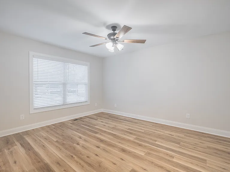 454 Wren Creek Ct — Photo 14