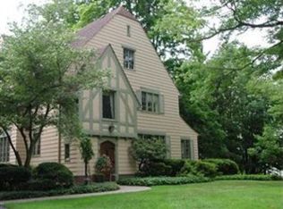 34850 Solon Rd, Solon, OH 44139