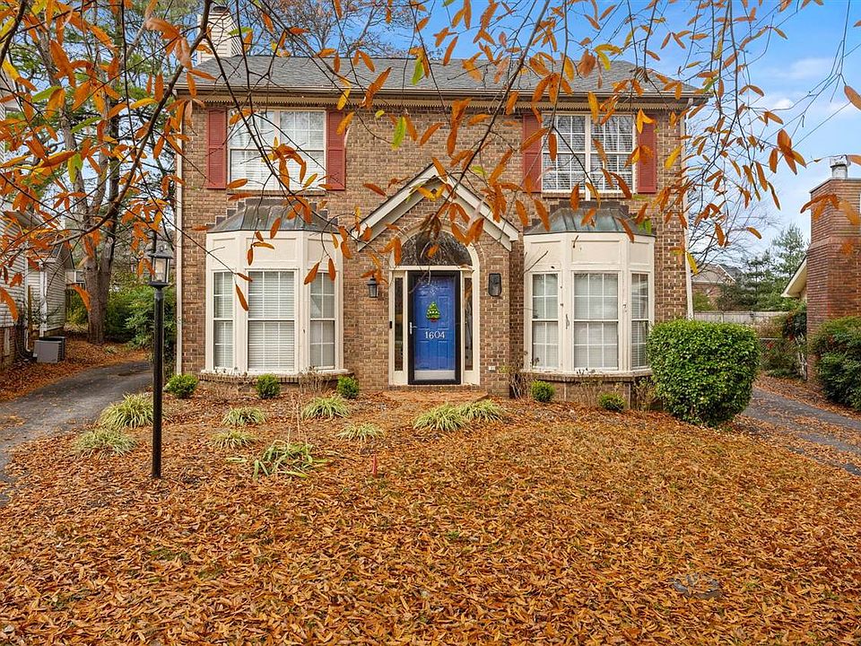 1st image of 1604 Pleasant Way