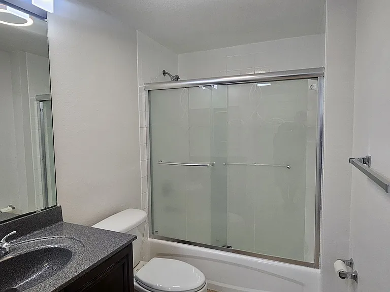 13215 Villa Vista Dr #1-102 — Photo 10