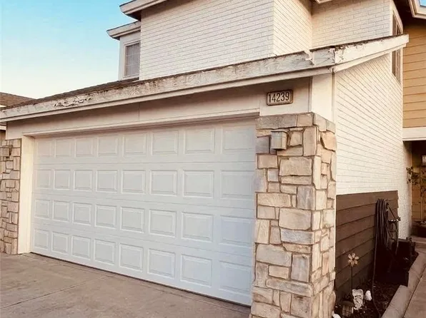 14239 Long View Dr, Fontana, CA 92337