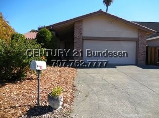 332 Ridgeview Dr, Petaluma, CA 94952