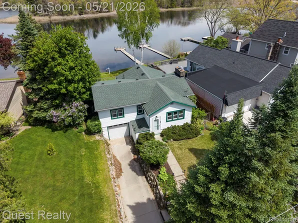 4806 Harding Ave, Clarkston, MI 48346