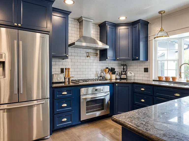 Seabury Dr — Photo 21