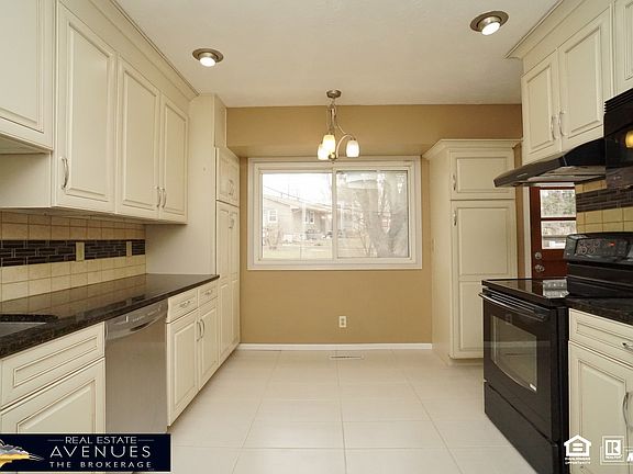 4th image of 2221 Ammon Ave