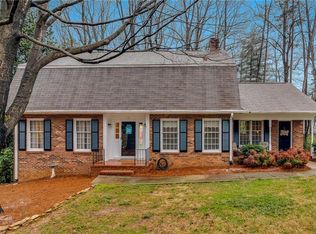 801 Chartwell Cir, Winston Salem, NC 27106