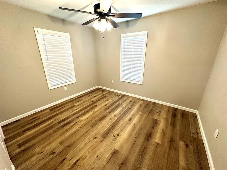1410 E Mesquite Ln — Photo 9