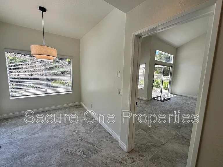1740 Amarelle St — Photo 15