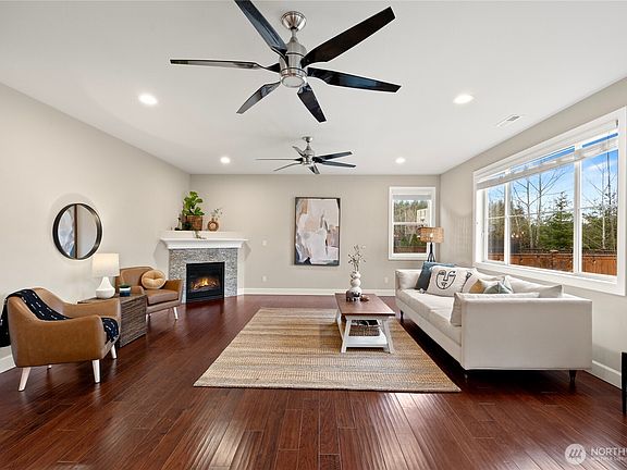 5th image of 13417 191st Avenue E
