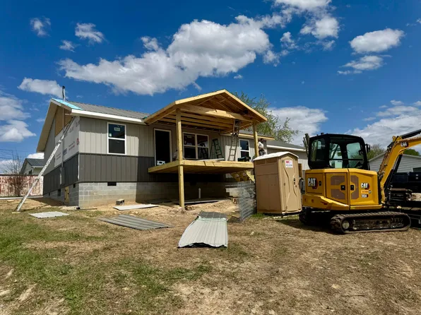 573 S Cecil St, Newport, TN 37821