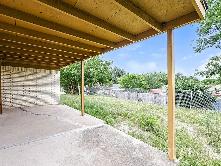 7225 Harold Walker Dr — Photo 14