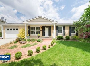 107 W Royal Dr, Dekalb, IL 60115