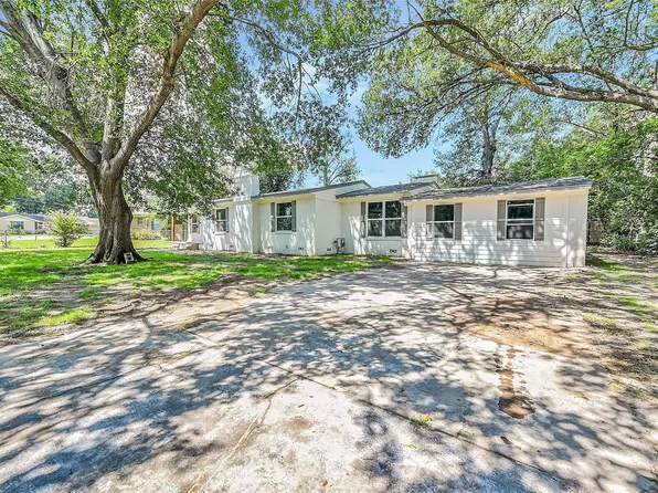 112 Joe Prince Dr, Athens, TX 75751