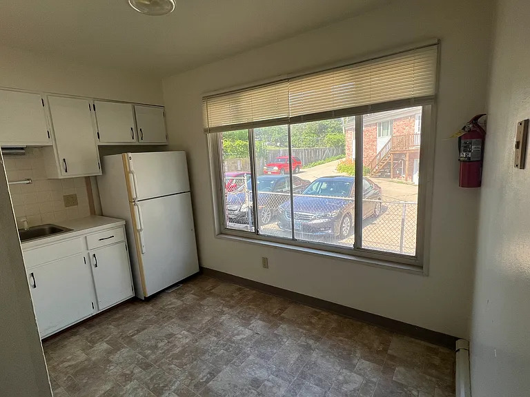 Oakcrest Street Apartments — Photo 23