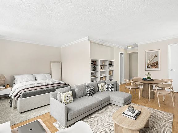 4th image of 110 E 36th St APT 10A