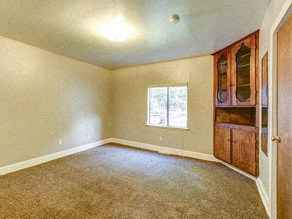 2316 Walnut Street Bedroom