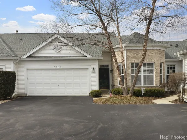 2265 Meadowcroft Ln #2, Grayslake, IL 60030