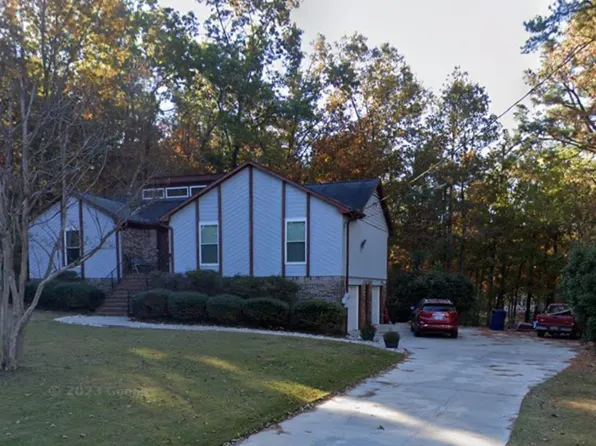 704 Lexington Cir, Alabaster, AL 35007