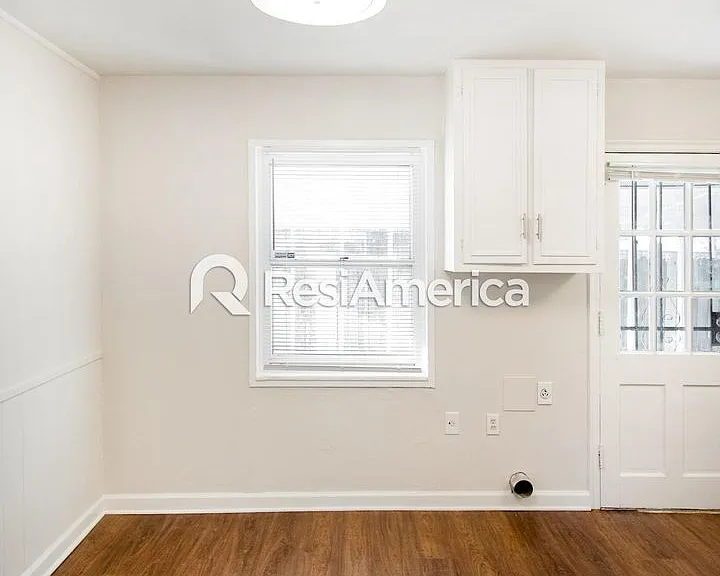 4078 Meadow Dr — Photo 8
