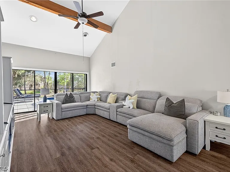 1576 Beechwood Trl — Photo 7
