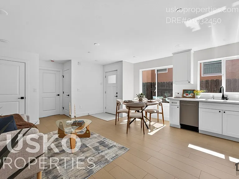 2710 T St #1 — Photo 11