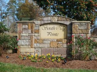 211 Oak Hollow Ct, Seneca, SC 29672