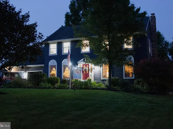 52 Wexford Dr, Monmouth Junction, NJ 08852