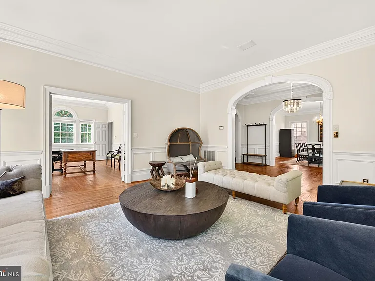9860 Palace Green Way — Photo 8