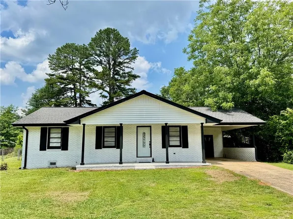 312 E Broad St, Winder, GA 30680