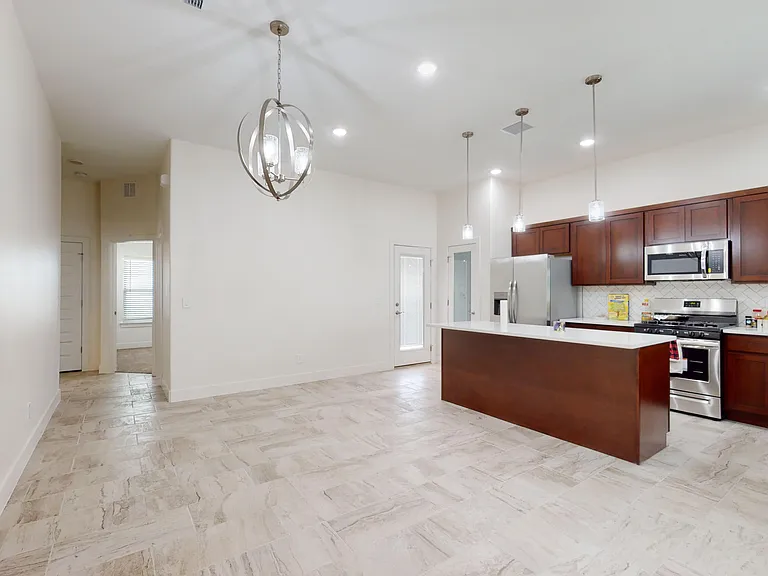440 Soleil Rd — Photo 8