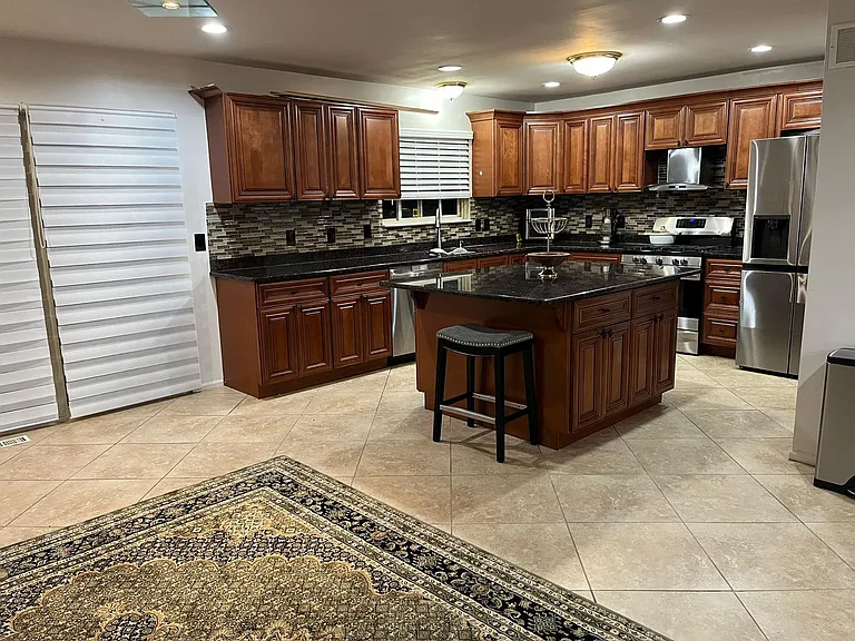 5946 N Vernon St — Photo 3