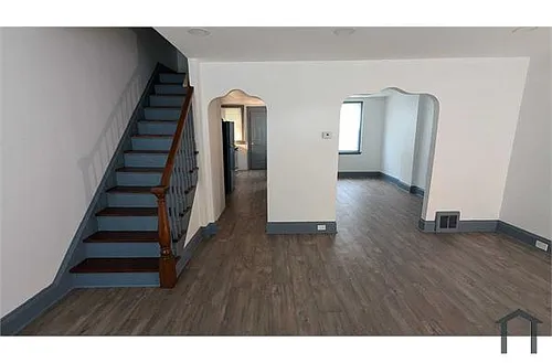 2909 Yorkship Rd Photo 1