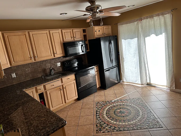 1190 Chickadee Dr — Photo 25