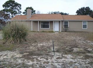 8812 Waynell Ct, Navarre, FL 32566