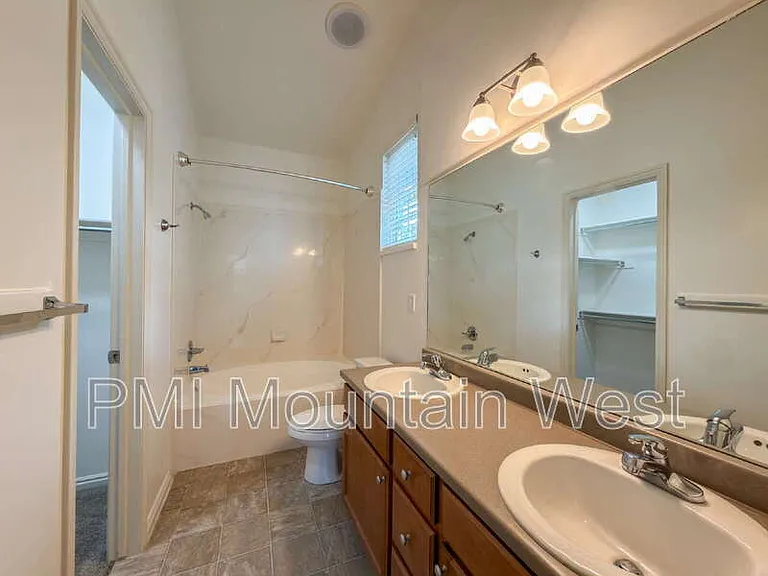 443 Kent Dr — Photo 18