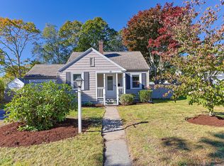 33 Buzzards Bay Ave, Bourne, MA 02532