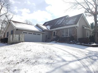 5351 E Honor Ave, Demotte, IN 46310