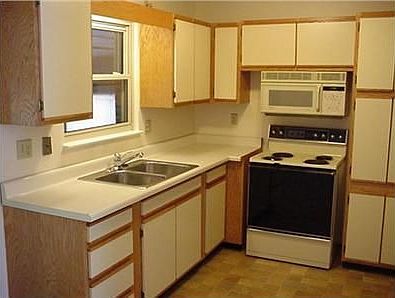 2nd image of 221 Floyd Ave