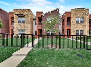 1559 Compton St, Dallas, TX 75203