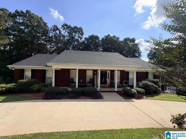 553 Woodland Hills Dr, Springville, AL 35146