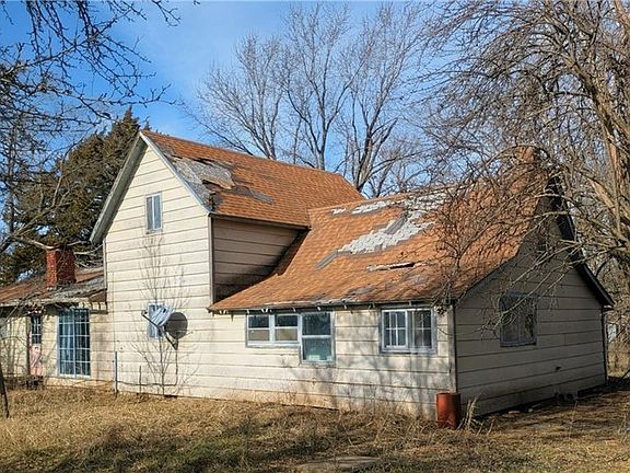 3rd image of 12326 SW Delaware Rd