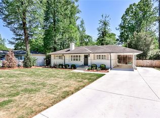 501 Carolwood Ln, Sandy Springs, GA