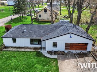 8274 Pokagon Rd, Watervliet, MI 49098