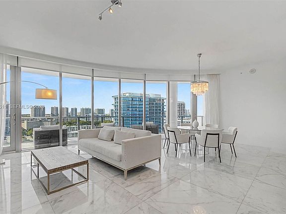 5th image of 17475 Collins Ave Unit 904